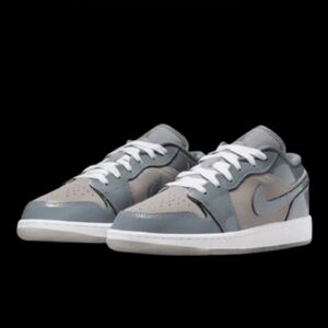 Nike Air Jordan 1 Low Patent Womens/Kids Cool Grey White